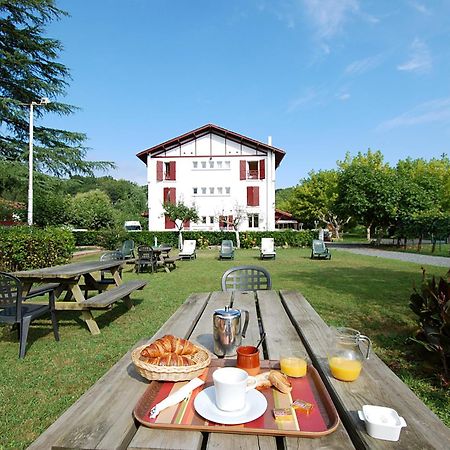 Hotel Pyrenees Atlantique Saint-Pée-sur-Nivelle Eksteriør billede