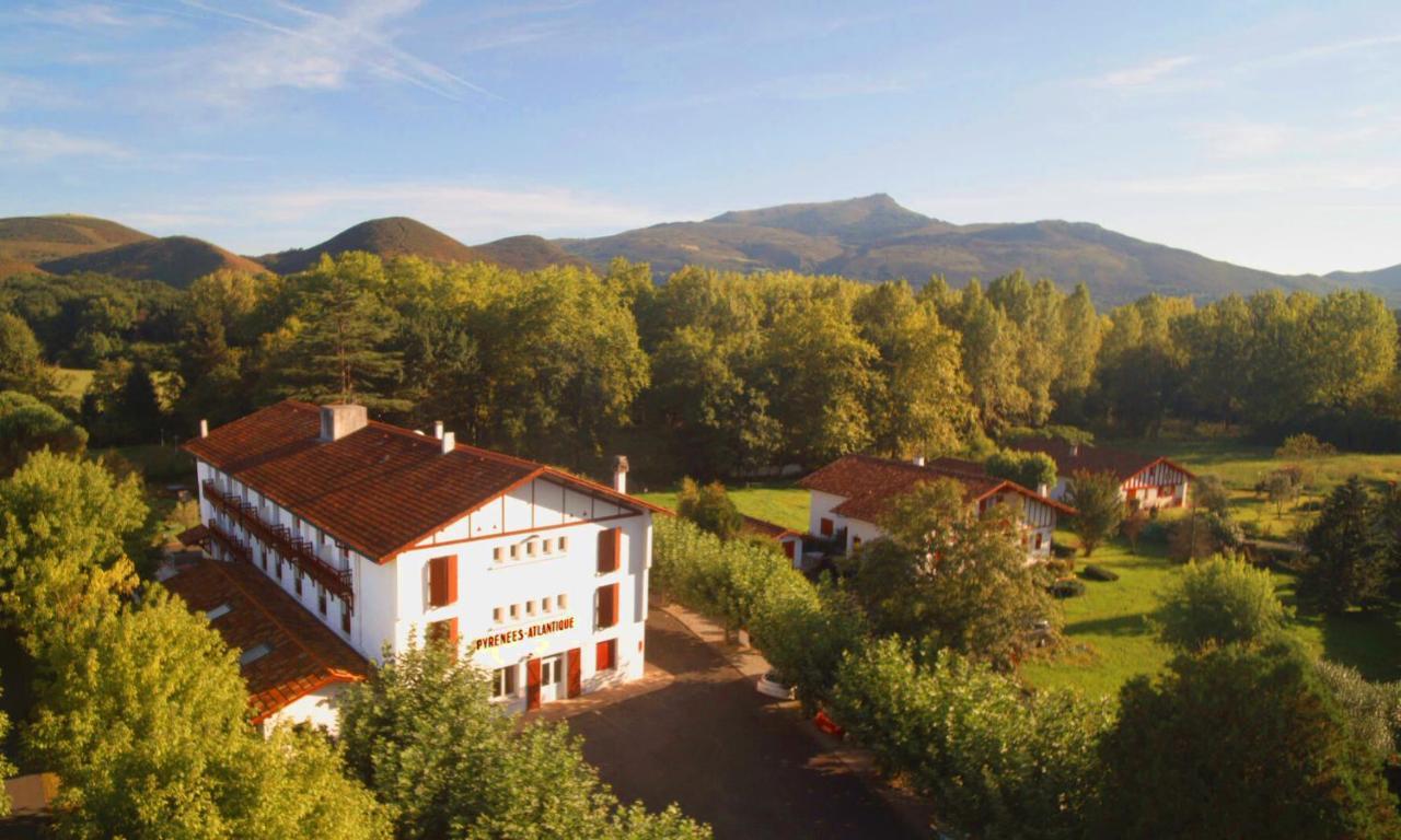Hotel Pyrenees Atlantique Saint-Pée-sur-Nivelle Eksteriør billede