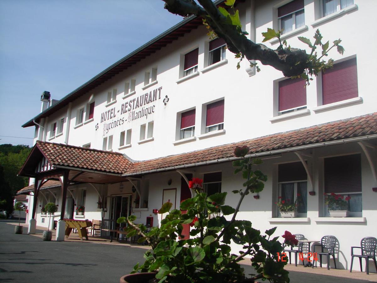 Hotel Pyrenees Atlantique Saint-Pée-sur-Nivelle Eksteriør billede